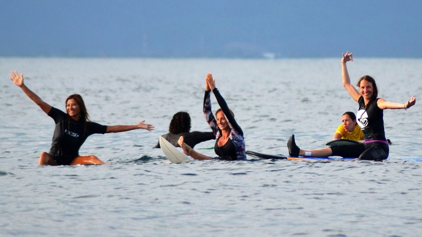 group 4 days surf yoga retreat in bali
